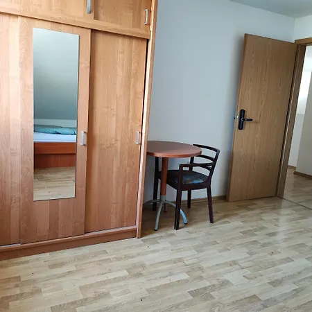 Ravne 82, Sobe Vrtacnik D O O Sostanj