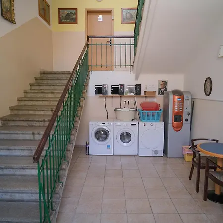 Ravne 82, Sobe Vrtacnik D O O Sostanj
