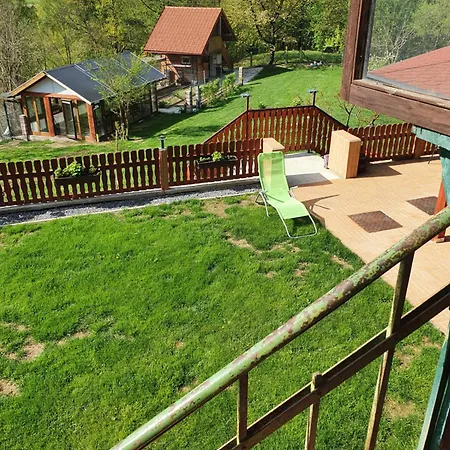Ravne 82, Sobe Vrtacnik D O O Lägenhet